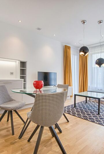 pexels-fotoaibe-1571453